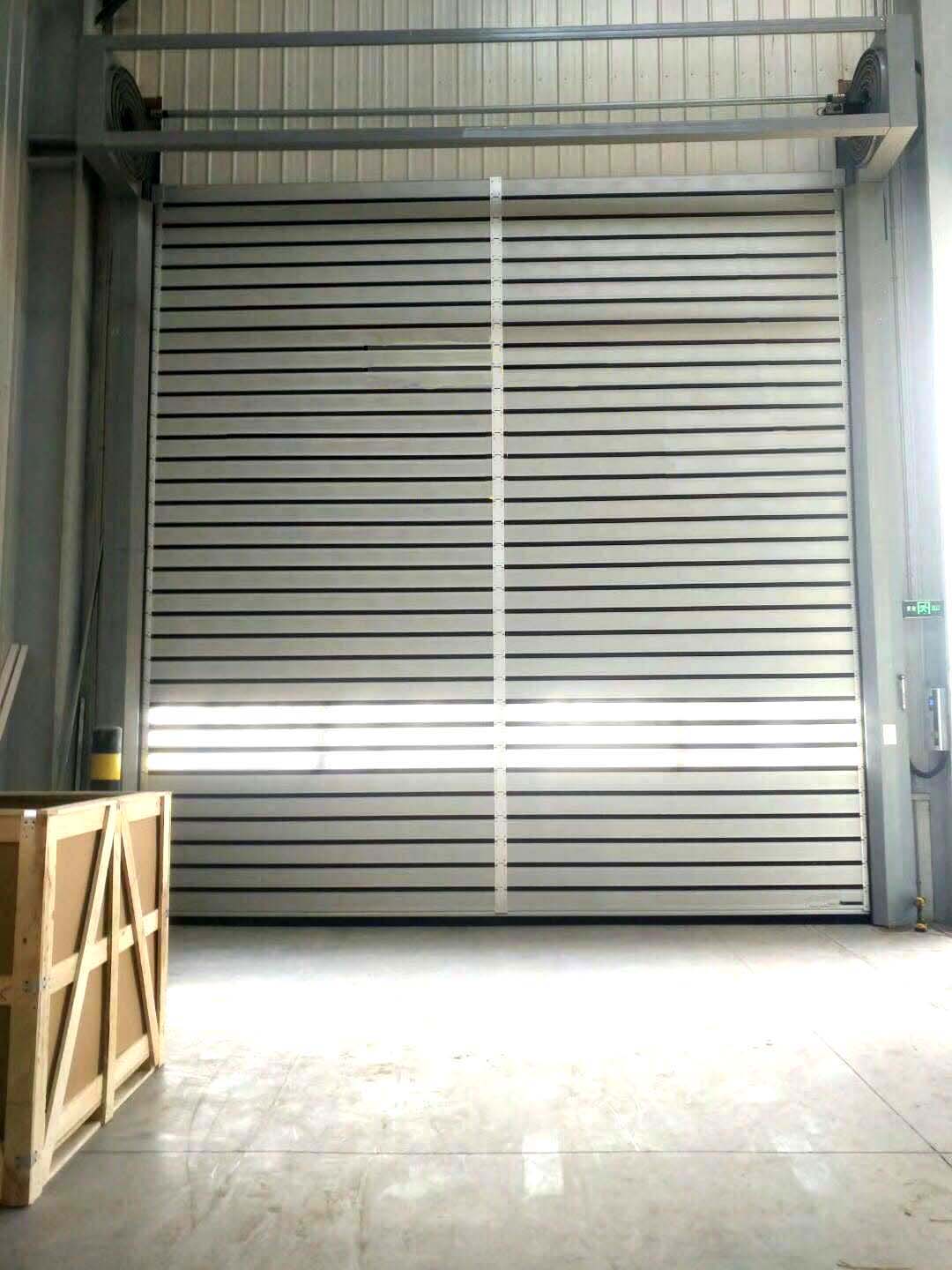 硬質保溫快速門.jpg