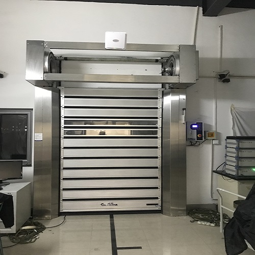 硬質(zhì)機器防護門.jpg