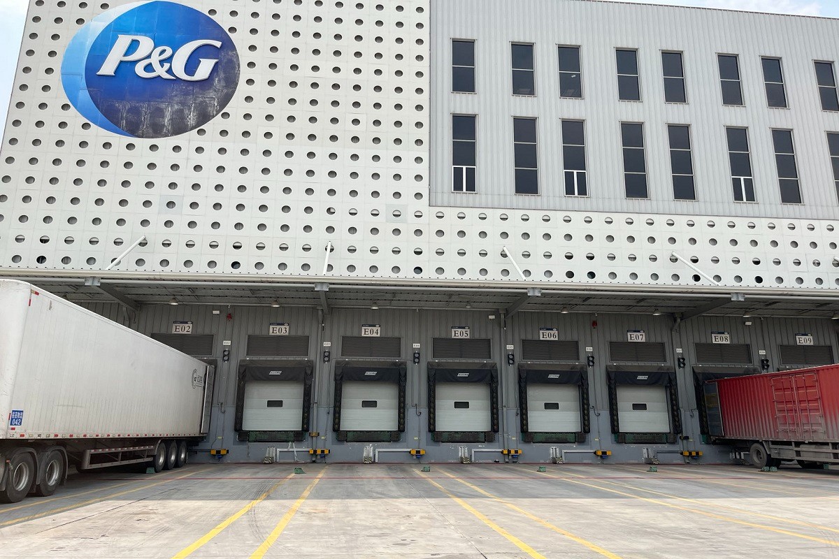 專業(yè)為寶潔廣州工廠物流中心定做貨車限動(dòng)器